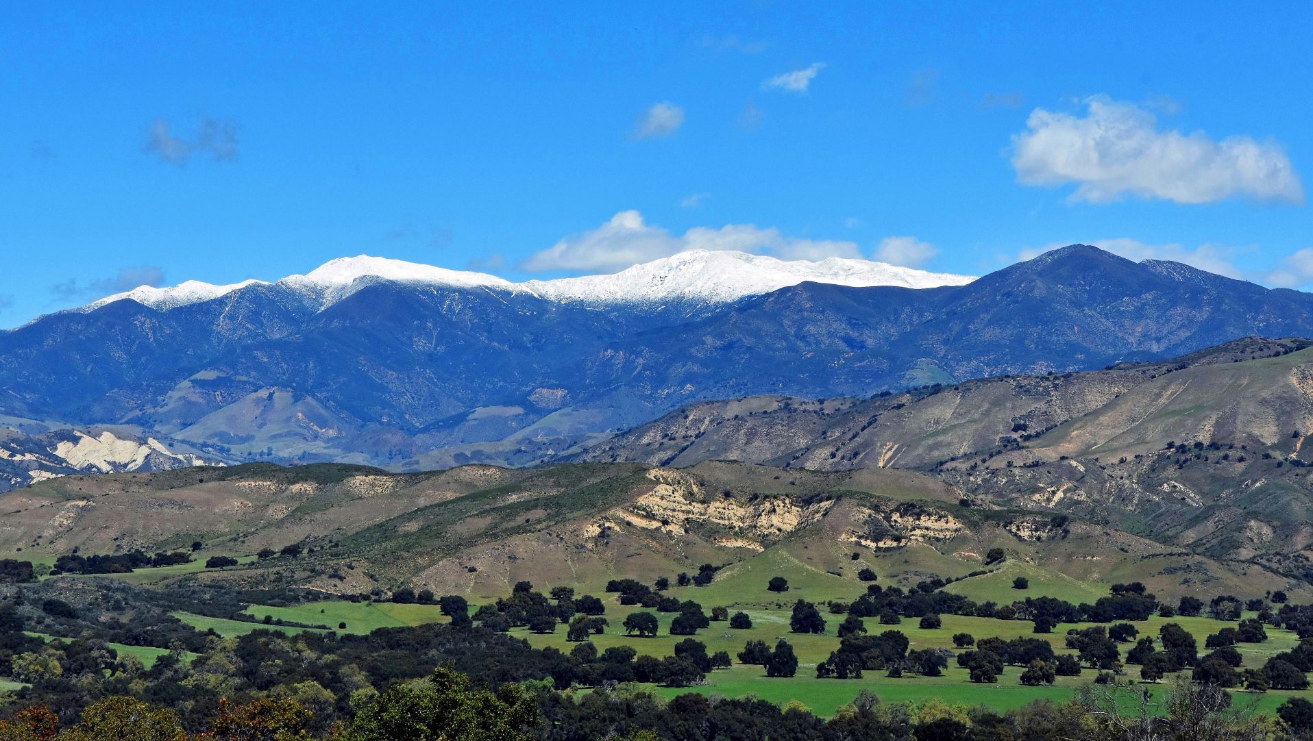 Snow Figueroa Mountain 1.jpg